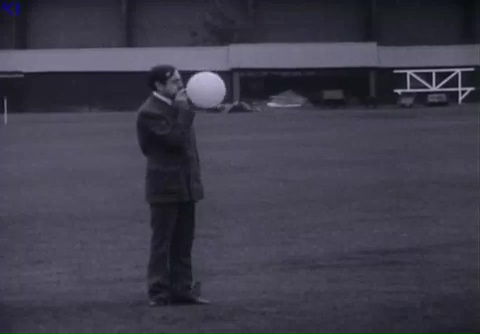 [VIDEO] - Monty Python, The Golden Age of Ballooning